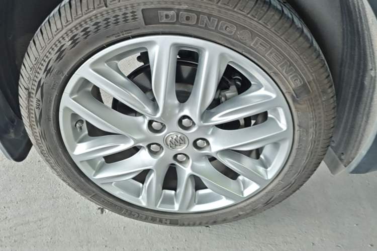 Used Buick Envision 2020 28T Four-Wheel Drive Elite Version Right Rear Wheel Hub