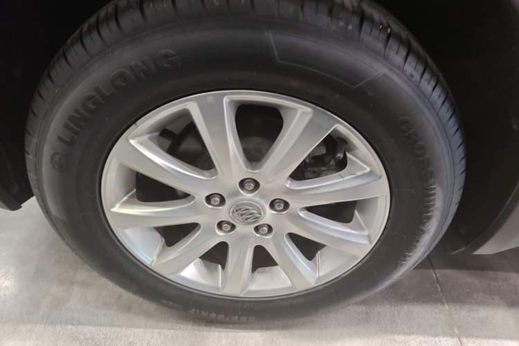Used Buick Envision 2020 20T Two-Wheel Drive Leading Version Right Rear Wheel Hub