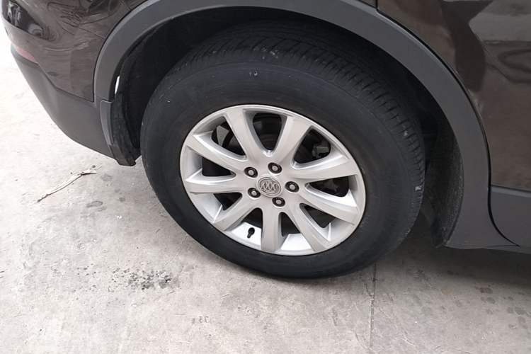 Used Buick Envision 2020 20T Two-Wheel Drive Luxury Model Right Rear Wheel Hub