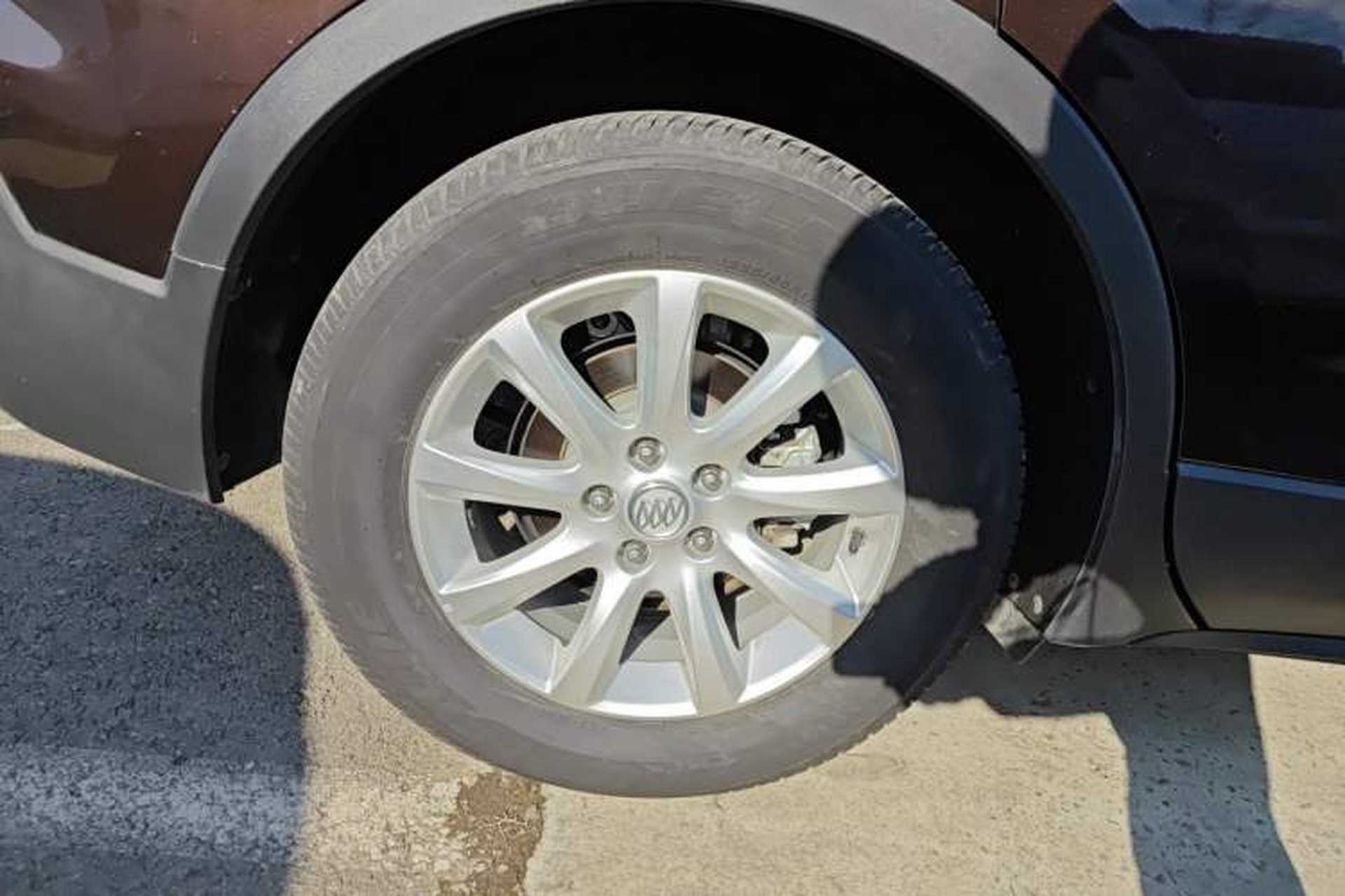 Used Buick Envision 2020 20T Two-Wheel Drive Luxury Model Right Rear Wheel Hub