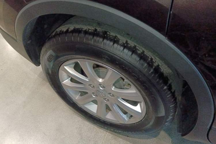 Used Buick Envision 2020 20T Two-Wheel Drive Leading Version Right Rear Wheel Hub