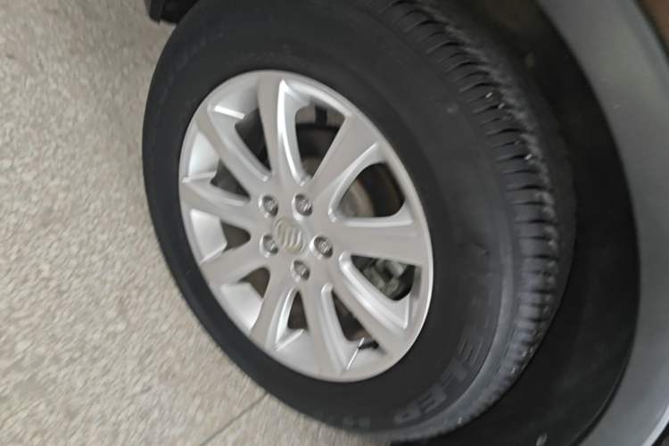 Used Buick Envision 2020 20T Two-Wheel Drive Luxury Model Right Rear Wheel Hub