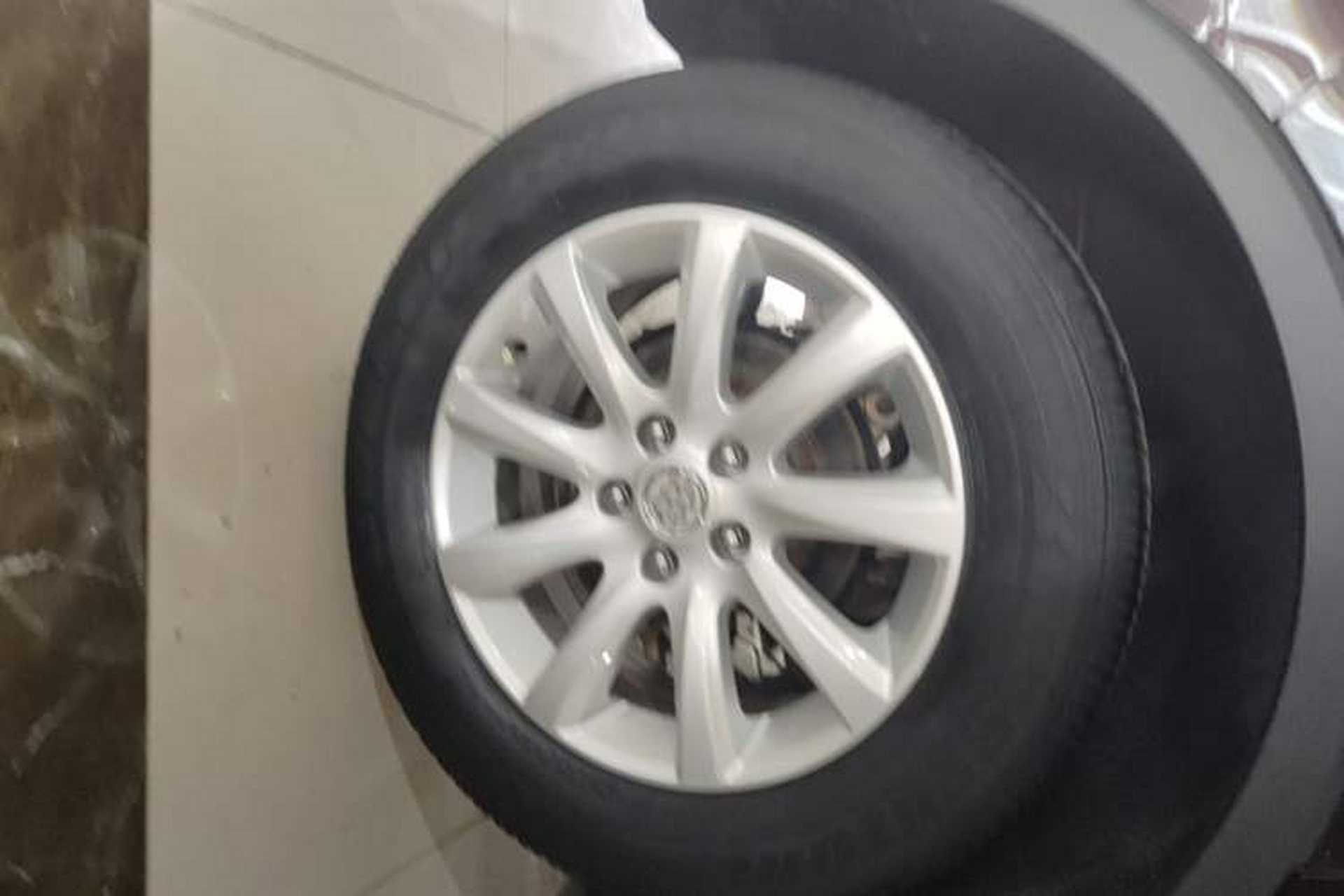 Used Buick Envision 2020 20T Two-Wheel Drive Elite Version Right Rear Wheel Hub