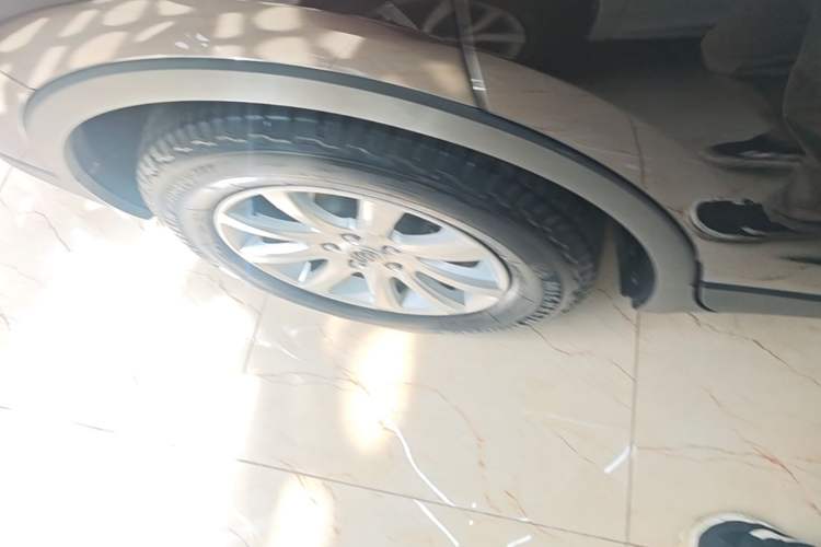 Used Buick Envision 2020 20T Two-Wheel Drive Elite Version Right Rear Wheel Hub