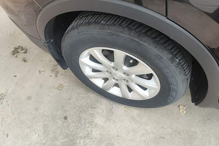 Used Buick Envision 2020 20T Two-Wheel Drive Leading Version Right Rear Wheel Hub