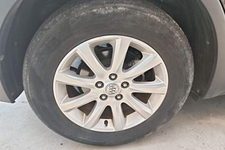 Used Buick Envision 2020 20T Two-Wheel Drive Elite Version Right Rear Wheel Hub