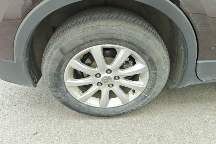 Used Buick Envision 2020 20T Two-Wheel Drive Luxury Model Right Rear Wheel Hub