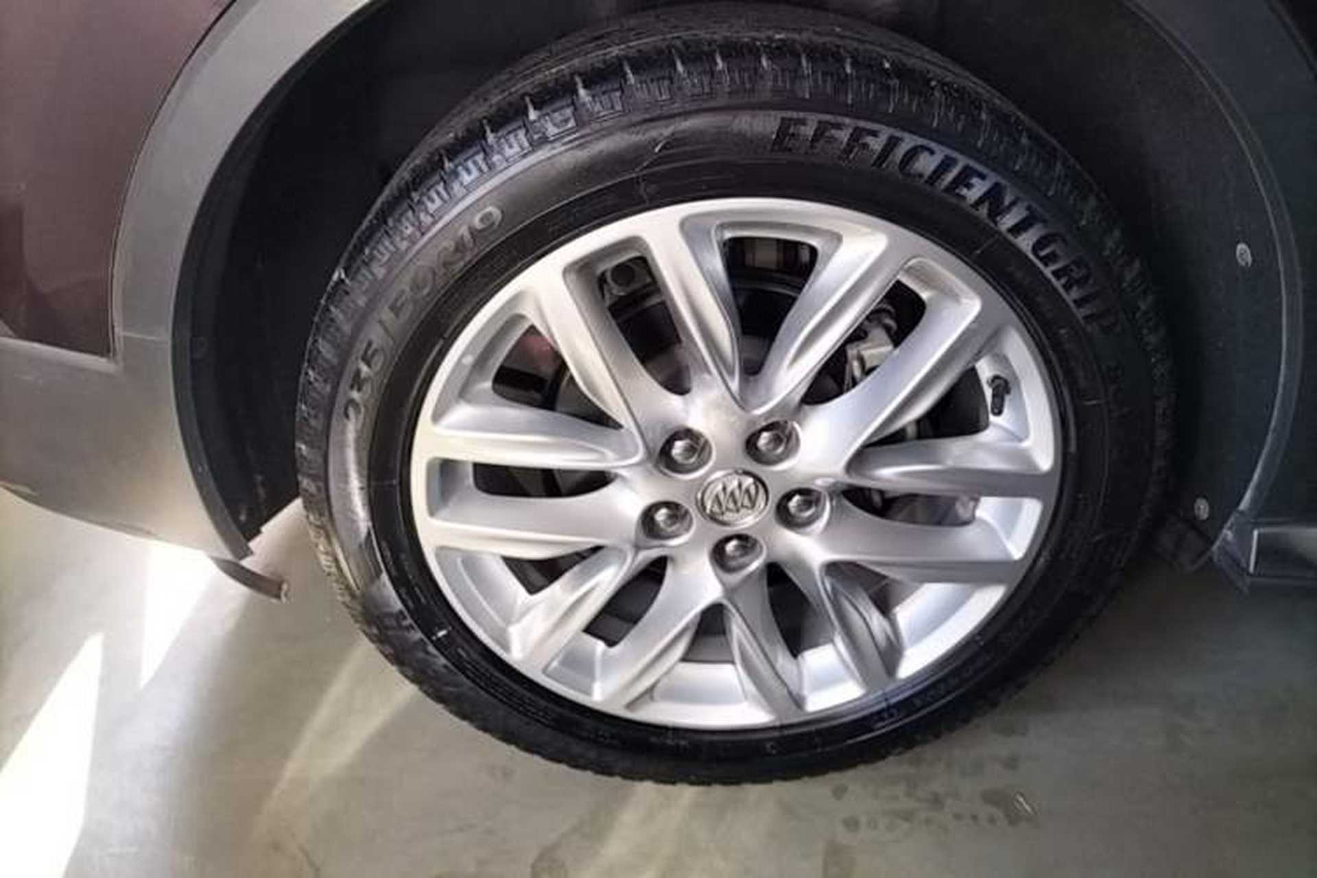 Used Buick Envision 2020 28T Four-Wheel Drive Elite Version Right Rear Wheel Hub