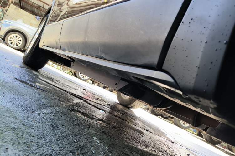 Used Buick Envision 2020 20T Two-Wheel Drive Elite Version Right Side Sill