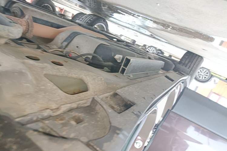 Used Buick Envision 2020 28T Four-Wheel Drive Elite Version Right Side Sill