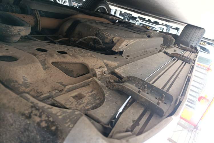 Used Buick Envision 2020 28T Four-Wheel Drive Elite Version Right Side Sill