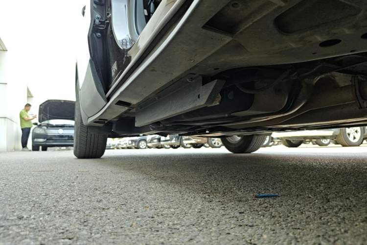 Used Buick Envision 2020 20T Two-Wheel Drive Luxury Model Right Side Sill