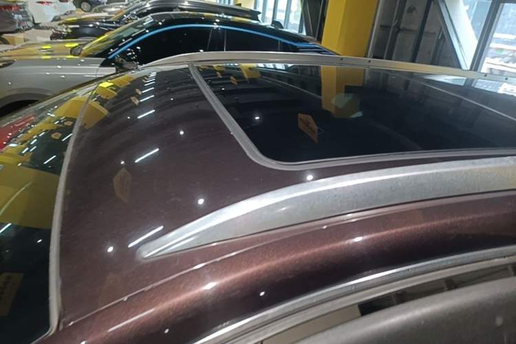Used Buick Envision 2020 20T Two-Wheel Drive Elite Version Roof
