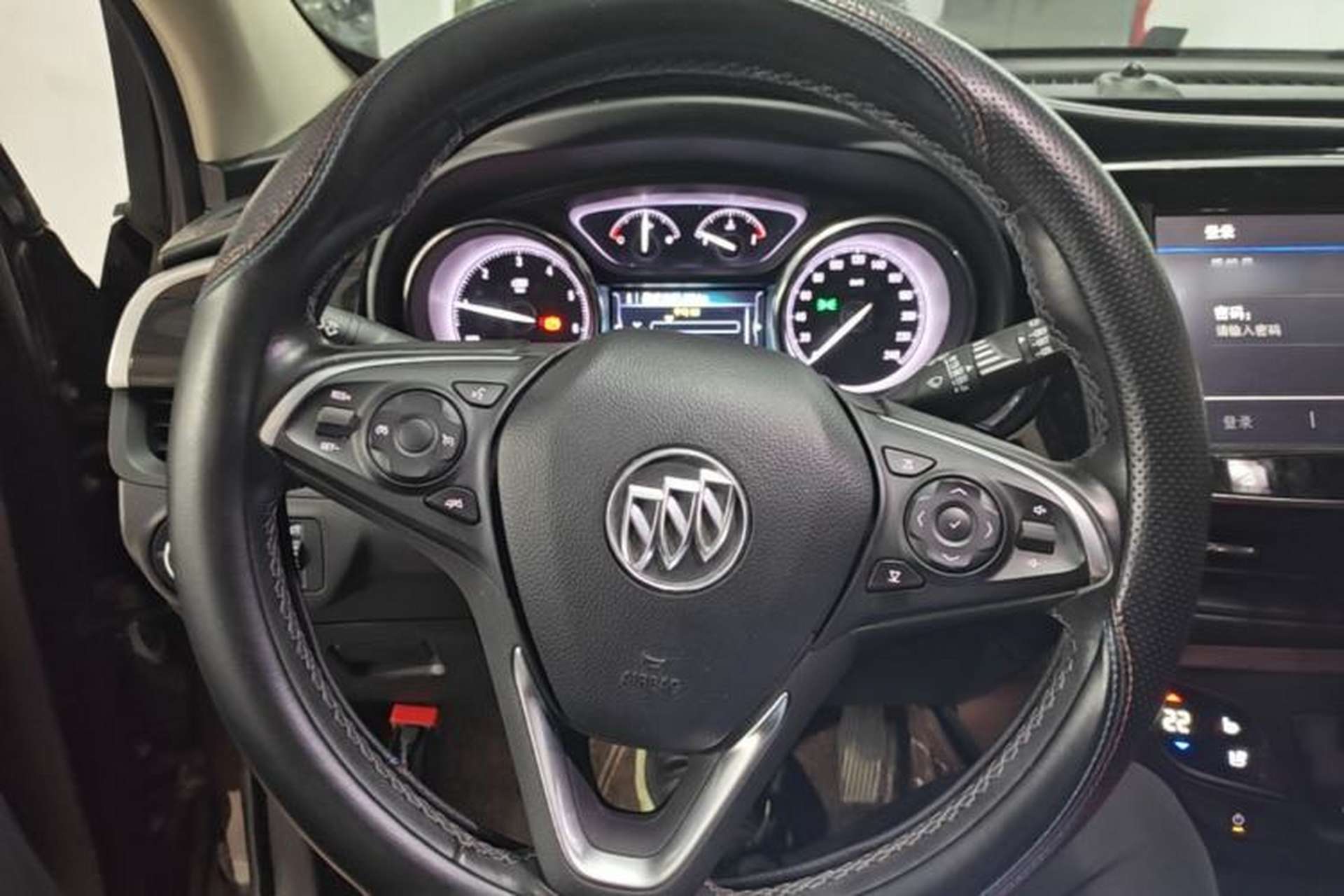 Used Buick Envision 2020 20T Two-Wheel Drive Luxury Model Steering Wheel