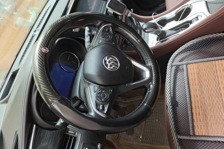 Used Buick Envision 2020 28T Four-Wheel Drive Luxury Version Steering Wheel