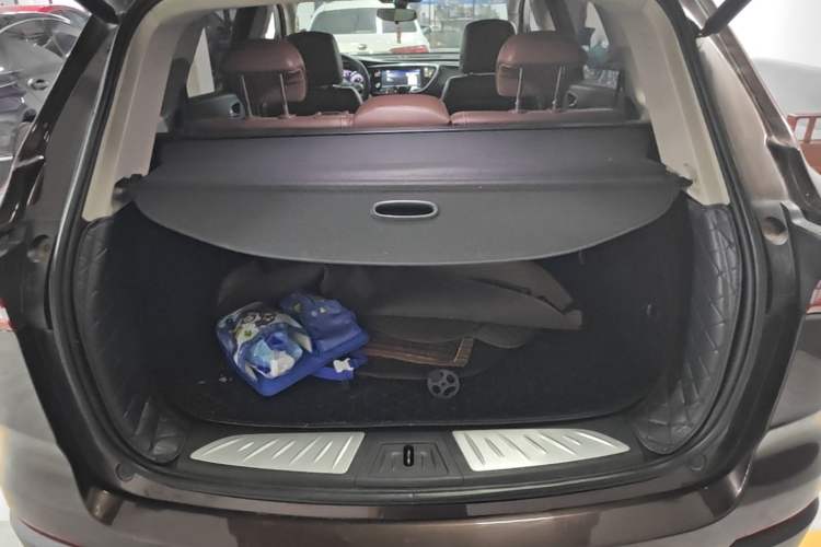 Used Buick Envision 2020 20T Two-Wheel Drive Luxury Model Trunk