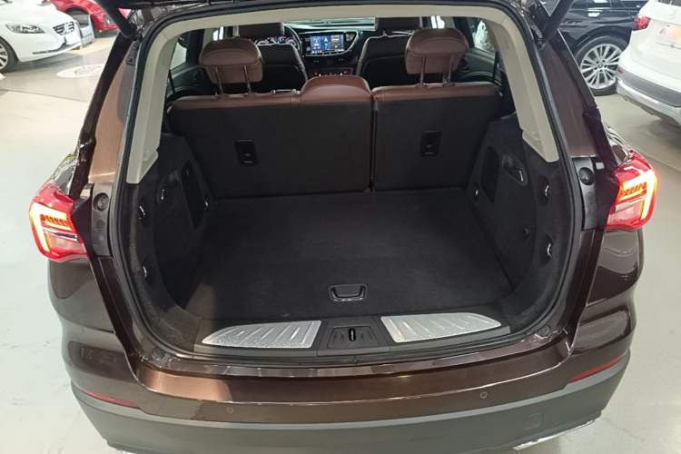 Used Buick Envision 2020 20T Two-Wheel Drive Luxury Model Trunk