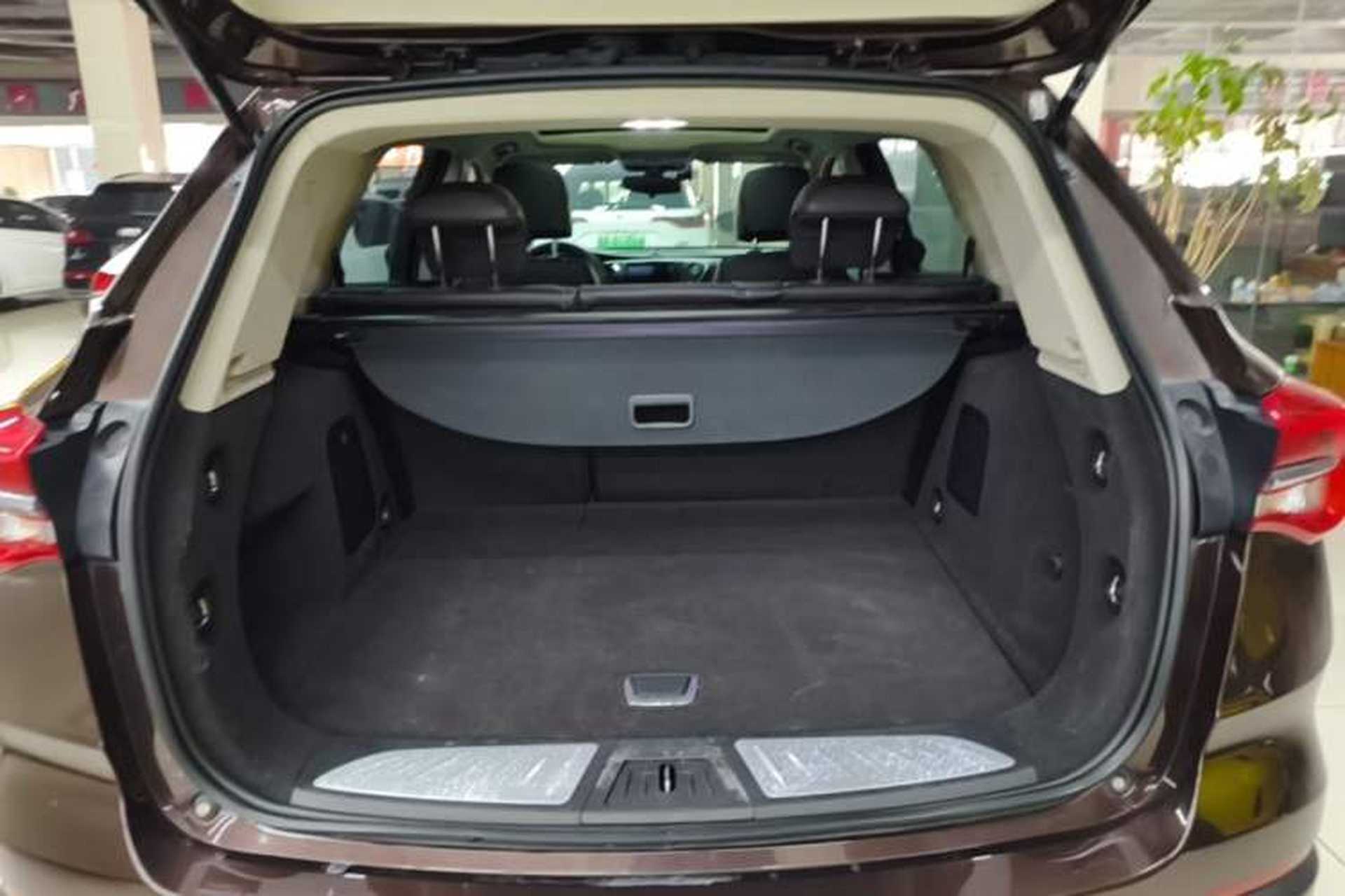 Used Buick Envision 2020 20T Two-Wheel Drive Leading Version Trunk