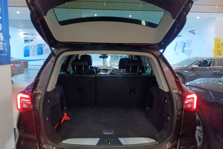 Used Buick Envision 2020 20T Two-Wheel Drive Leading Version Trunk