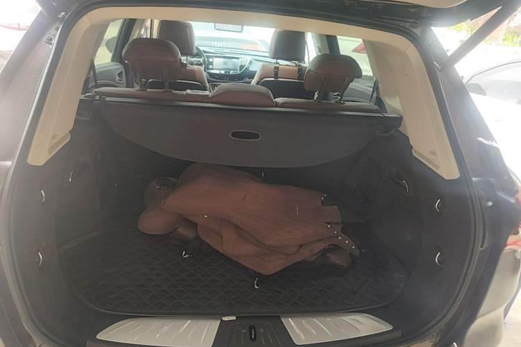 Used Buick Envision 2020 20T Two-Wheel Drive Leading Version Trunk
