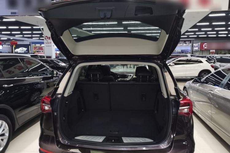 Used Buick Envision 2020 20T Two-Wheel Drive Leading Version Trunk