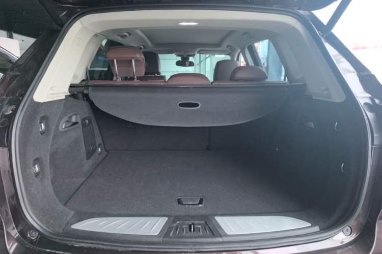 Used Buick Envision 2020 28T Four-Wheel Drive Luxury Version Trunk
