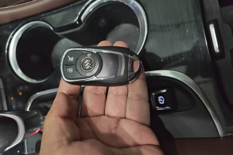 Used Buick Envision 2020 20T Two-Wheel Drive Luxury Model Vehicle Key