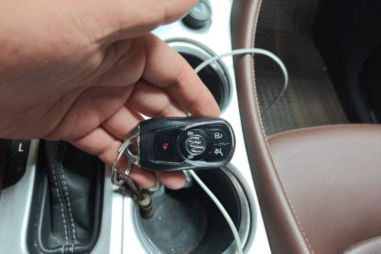 Used Buick Envision 2020 28T Four-Wheel Drive Luxury Version Vehicle Key