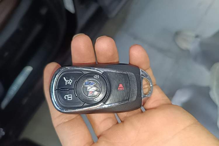 Used Buick Envision 2020 20T Two-Wheel Drive Luxury Model Vehicle Key