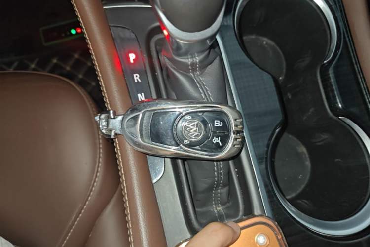 Used Buick Envision 2020 20T Two-Wheel Drive Luxury Model Vehicle Key