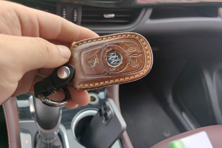 Used Buick Envision 2020 20T Two-Wheel Drive Luxury Model Vehicle Key