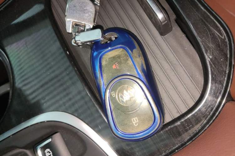 Used Buick Envision 2020 20T Two-Wheel Drive Luxury Model Vehicle Key