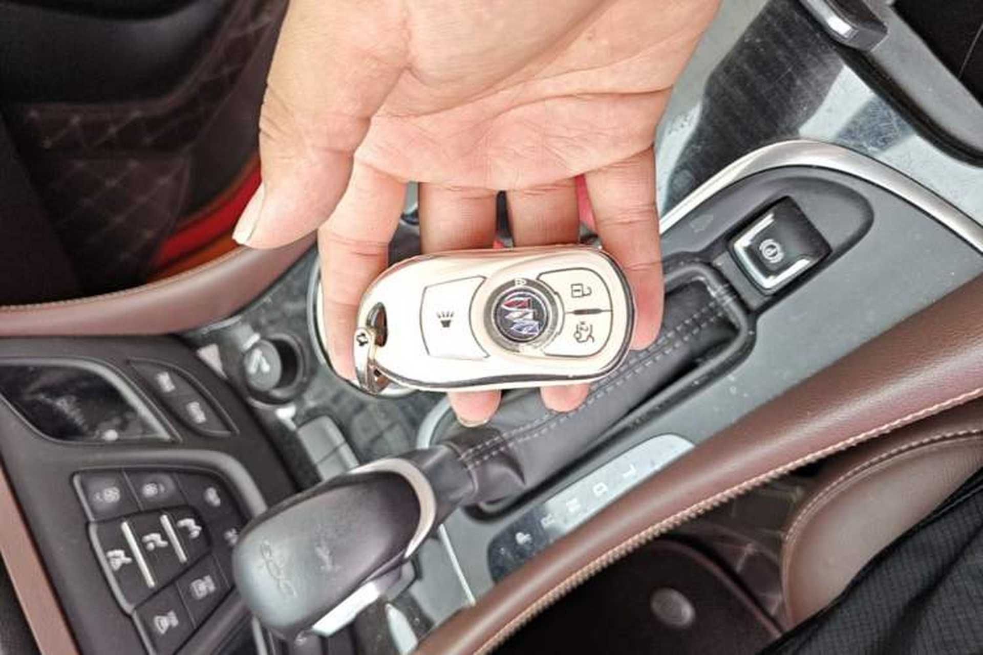 Used Buick Envision 2020 20T Two-Wheel Drive Luxury Model Vehicle Key