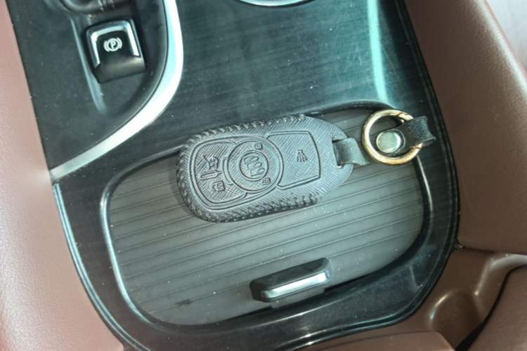 Used Buick Envision 2020 28T Four-Wheel Drive Luxury Version Vehicle Key