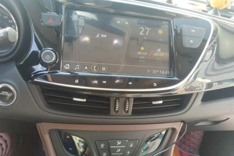 Used Buick Envision 2020 28T Four-Wheel Drive Elite Version Audio And AC Panel