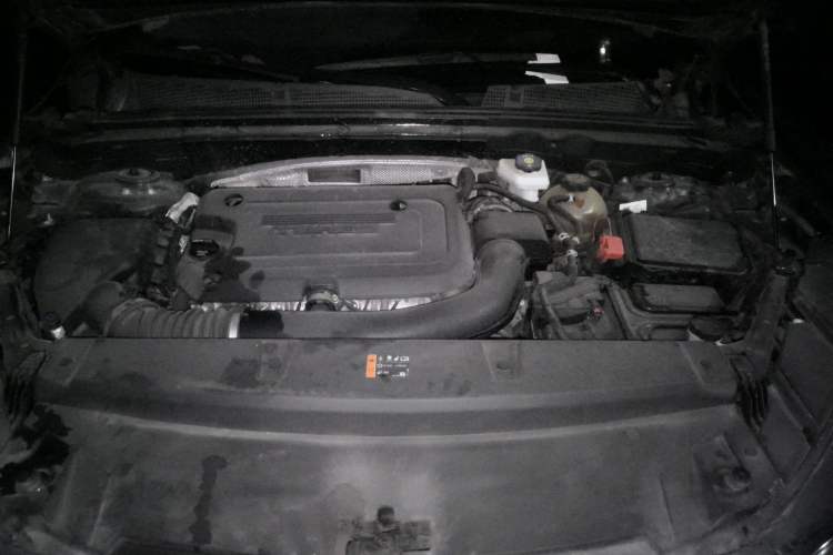 Used Buick Envision 2020 Encore S 652T All-Wheel-Drive Avenir Engine Bay