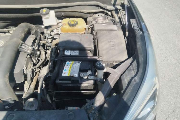 Used Buick Envision 2020 28T Four-Wheel Drive Elite Version Engine Bay Left