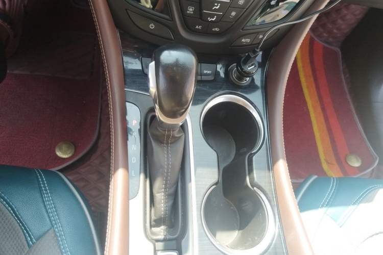 Used Buick Envision 2020 28T Four-Wheel Drive Elite Version Gear Lever