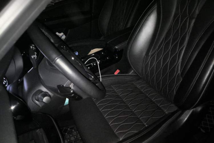 Used Buick Envision 2020 Encore S 652T All-Wheel-Drive Avenir Left Front Seat