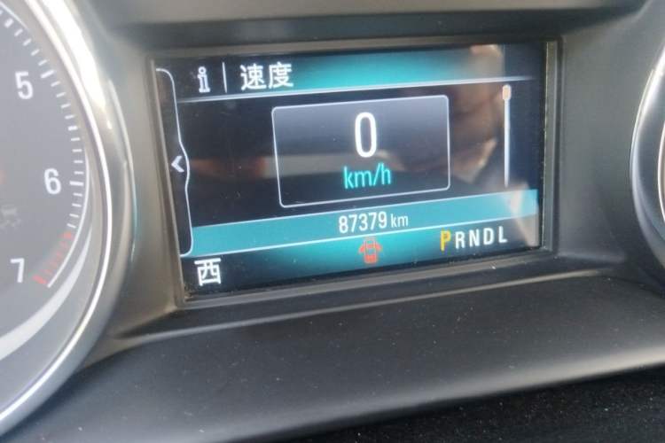 Used Buick Envision 2020 28T Four-Wheel Drive Elite Version Odometer Close Up