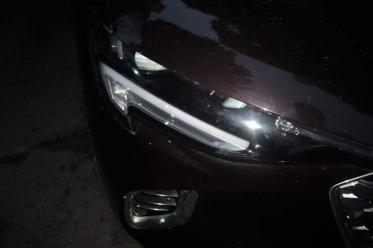 Used Buick Envision 2020 Encore S 652T All-Wheel-Drive Avenir Right Front Headlight
