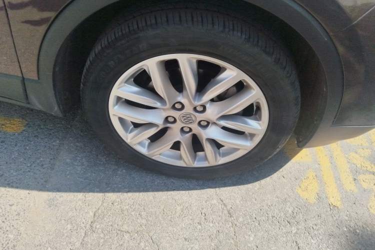 Used Buick Envision 2020 28T Four-Wheel Drive Elite Version Right Front Wheel Hub