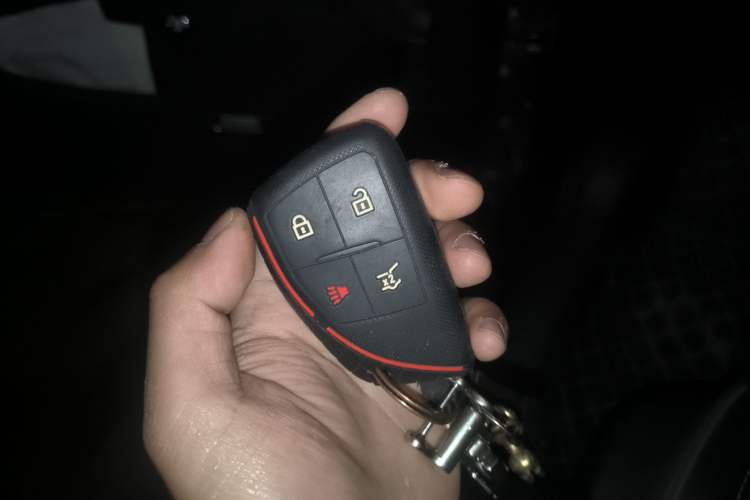 Used Buick Envision 2020 Encore S 652T All-Wheel-Drive Avenir Vehicle Key