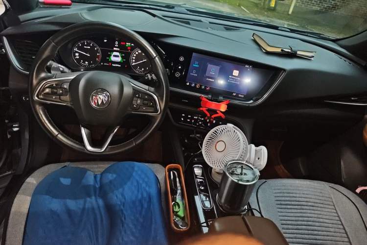 Used Buick Envision 2020 Encore S 652T Two-Wheel Drive Luxury Model Center Console