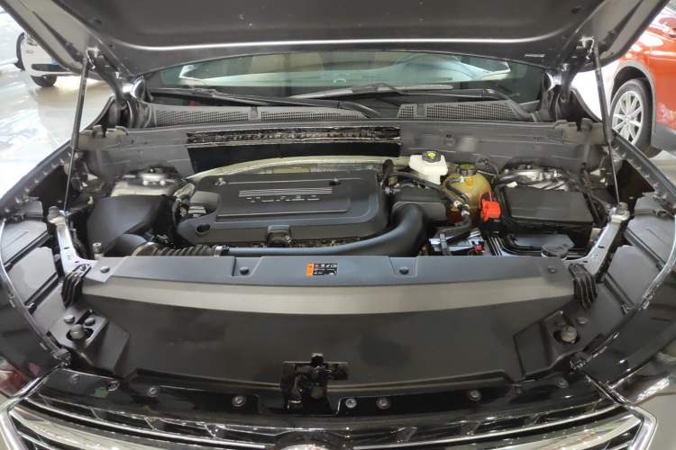 Used Buick Envision 2020 Encore S 652T Four-Wheel Drive Luxury Model Engine Bay
