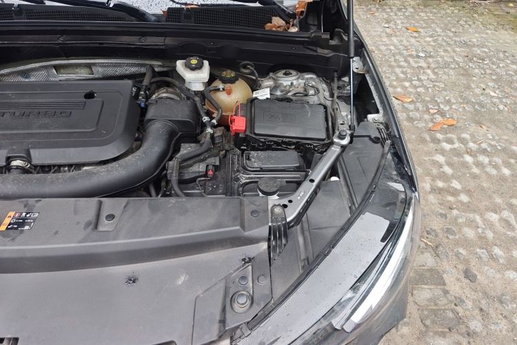 Used Buick Envision 2020 Encore GX S 652T Two-Wheel-Drive Limited-Edition S Sport Version Engine Bay Left