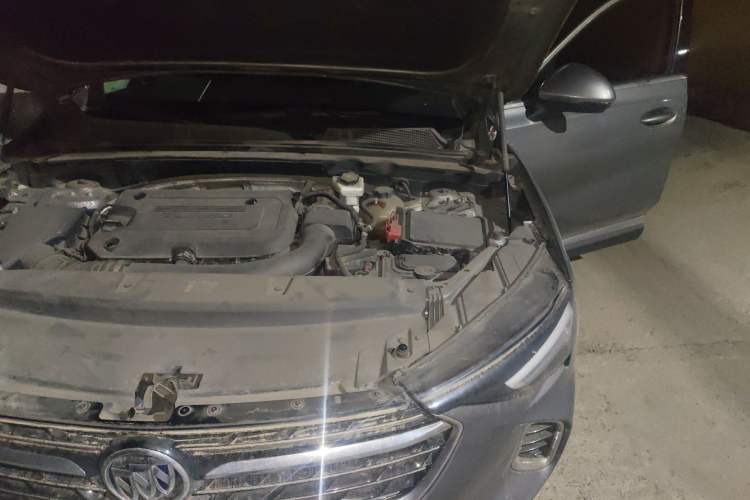 Used Buick Envision 2020 Onix S 652T Two-Wheel Drive Elite Model Engine Bay Left