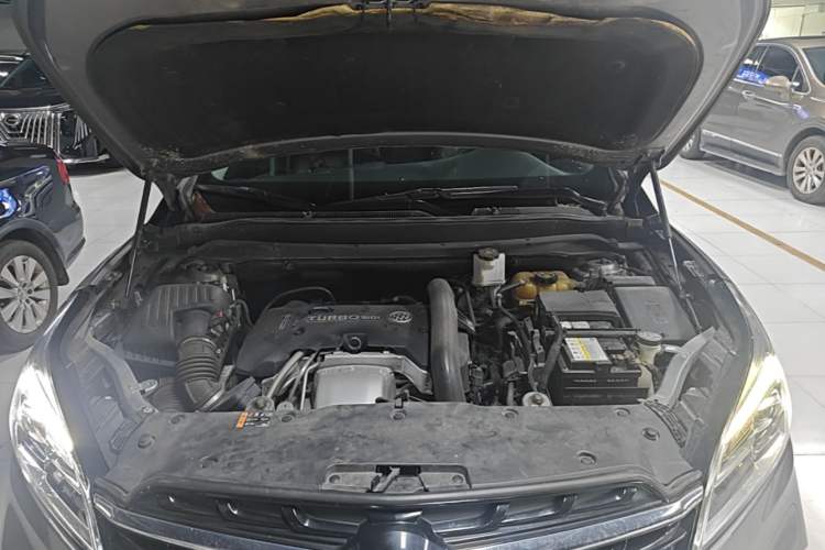 Used Buick Envision 2020 28T Four-Wheel Drive Elite Version Engine Bay