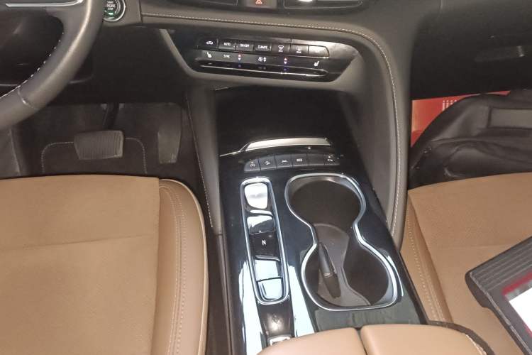 Used Buick Envision 2020 Encore S 652T Four-Wheel Drive Luxury Model Gear Lever