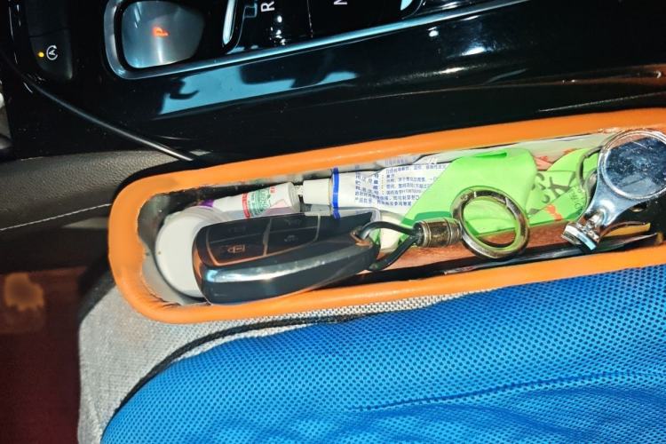 Used Buick Envision 2020 Encore S 652T Two-Wheel Drive Luxury Model Interior 1